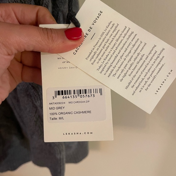 Le Kasha
Akita Cashmere Cardigan NWT - size M/L - Picture 10 of 10